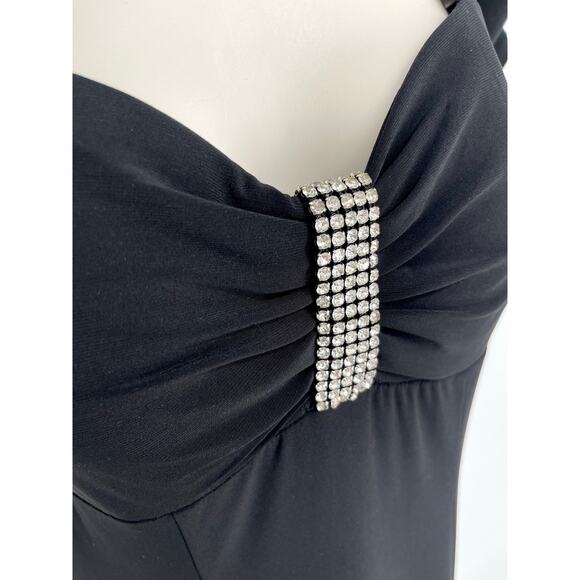 R & M Richards Cold Shoulder Rhinestone Brooch Gown Maxi Dress Sz 6 Black Split - Picture 4 of 13